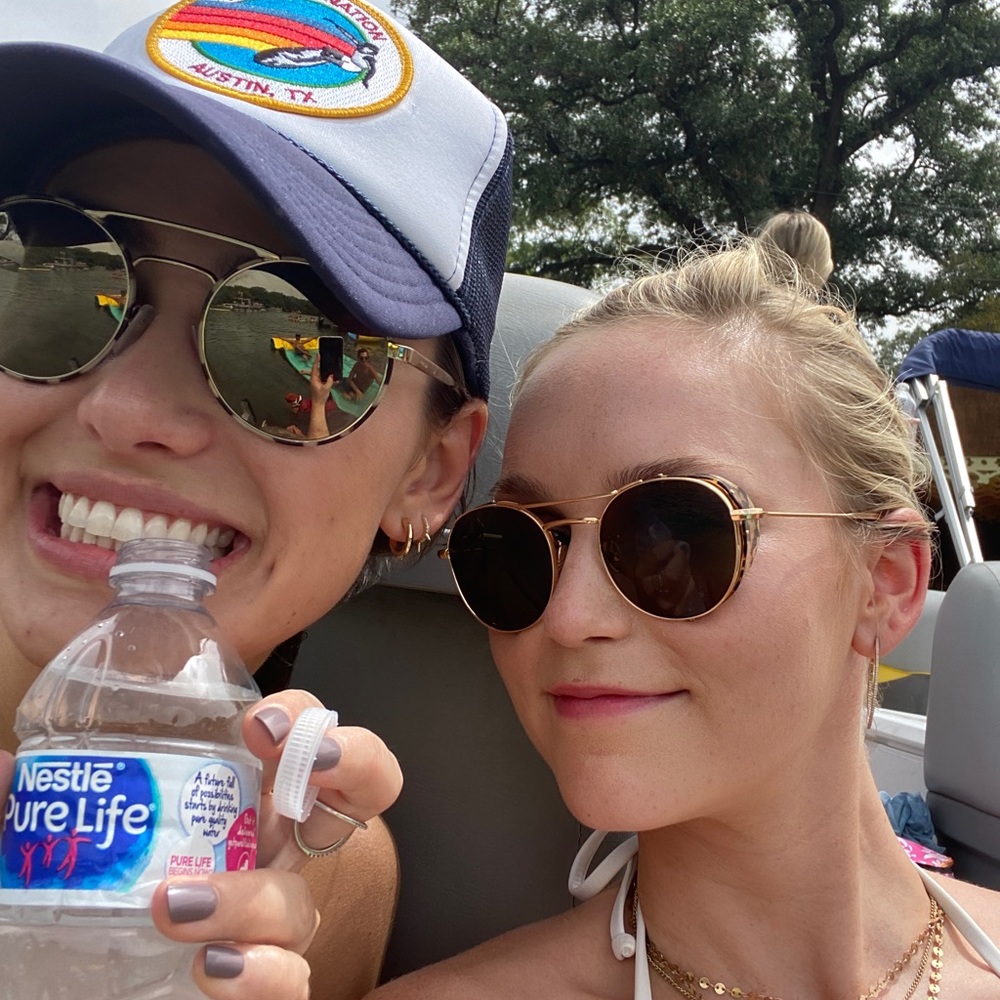 Meet your Posher, Suzannah